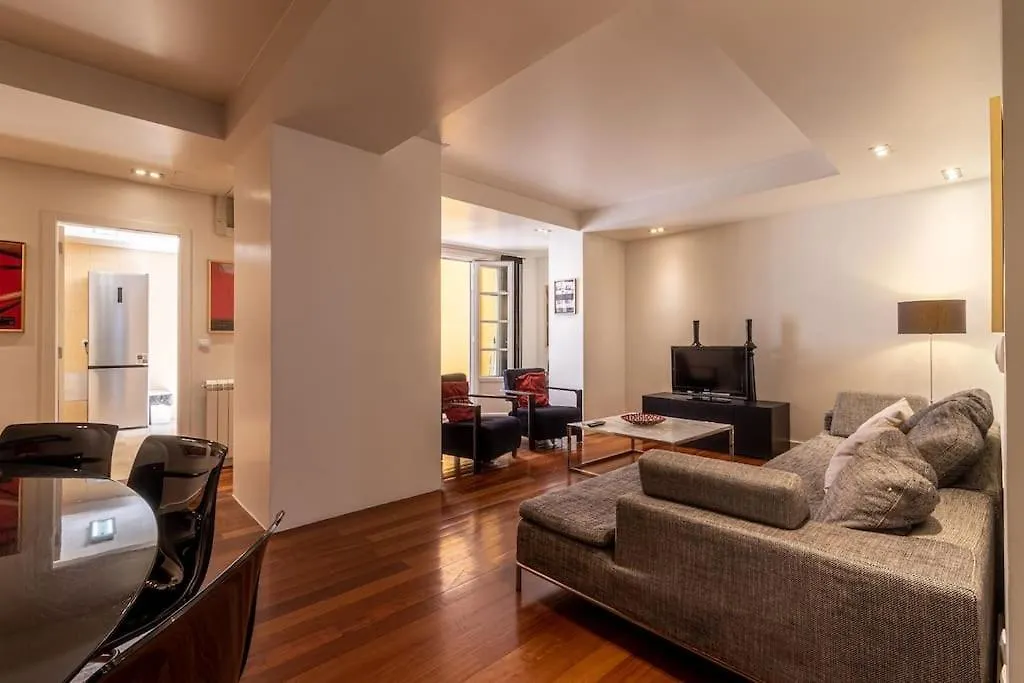 Chiado Deluxe Terrace 3 Bedroom Apartment Lisboa