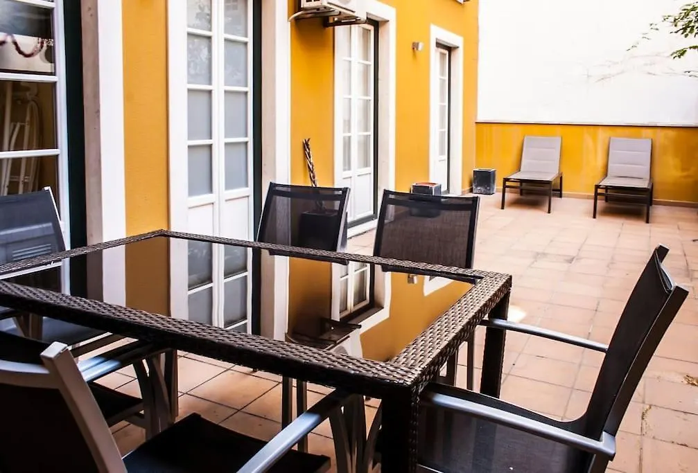 Chiado Deluxe Terrace 3 Bedroom Apartment Lisboa 0*,  Portugal